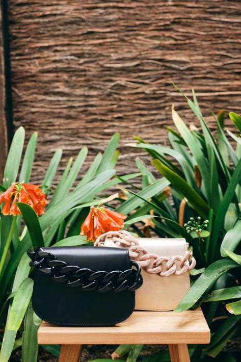 Unisa 02B01219 handtas met ketting vrouwen zwart