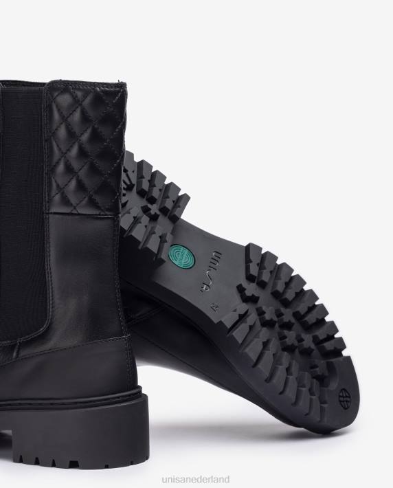 Unisa 02B0916 enkellaarsje met kruisje en een trackzool vrouwen zwart