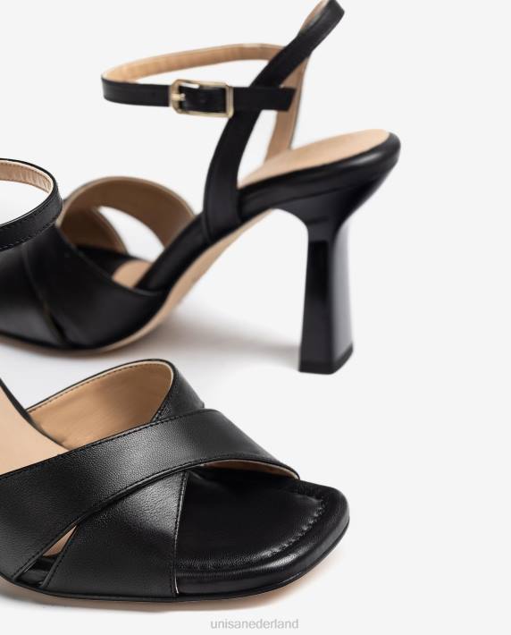 Unisa 02B0338 sandalen met gekruiste leren bandjes vrouwen zwart