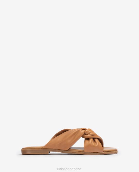 Unisa 02B063 platte sandaal met gekruiste bandjes vrouwen bruin